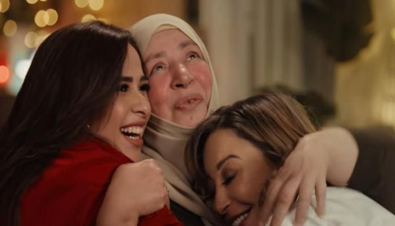 عودة مفاجئة تشعل رمضان 2026.. عبلة كامل تتصدر المشهد بإعلان ضخم يجمع نجوم الصف الأول